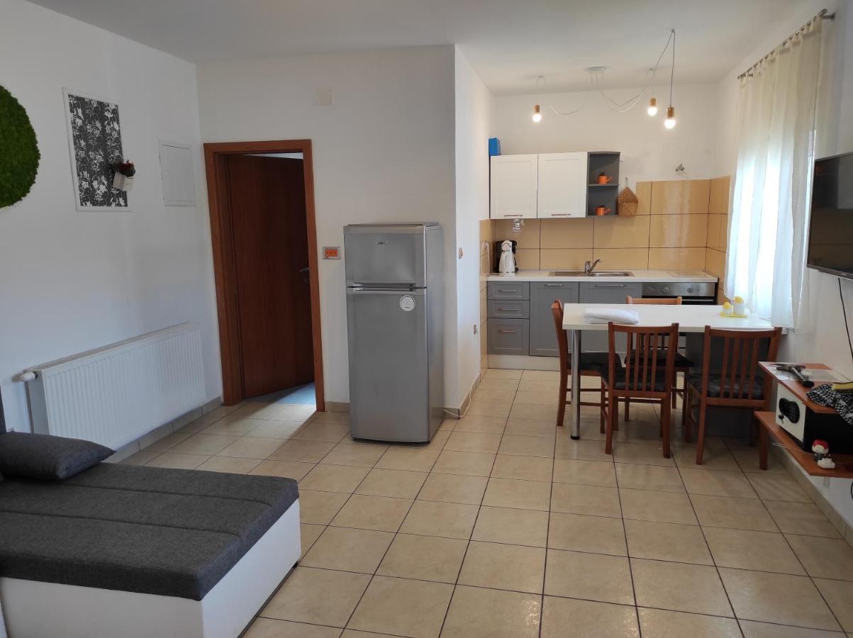Apartment Joy II Σίμπενικ Εξωτερικό φωτογραφία